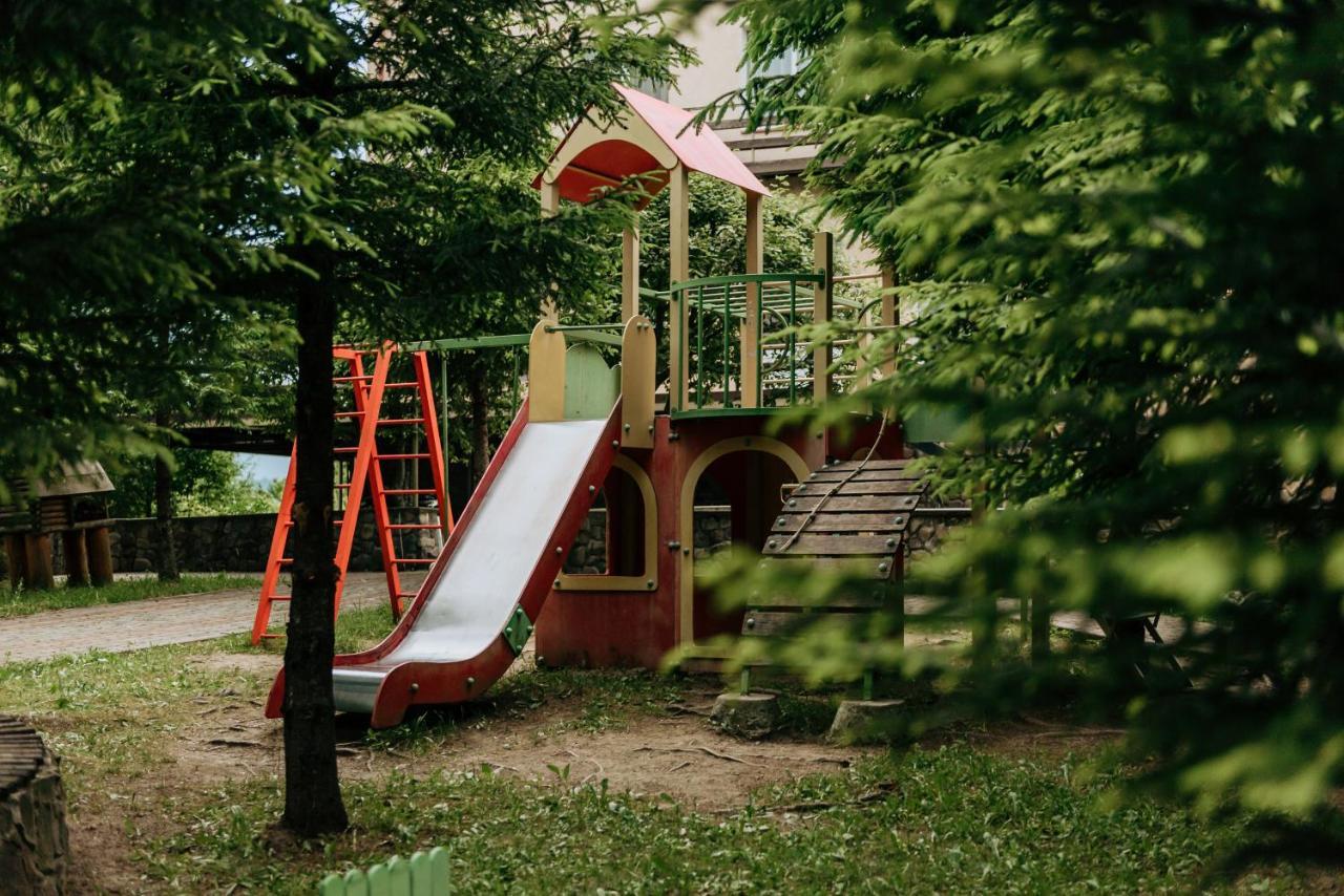 Kamyanka Hotel Mizhhirya  Kültér fotó