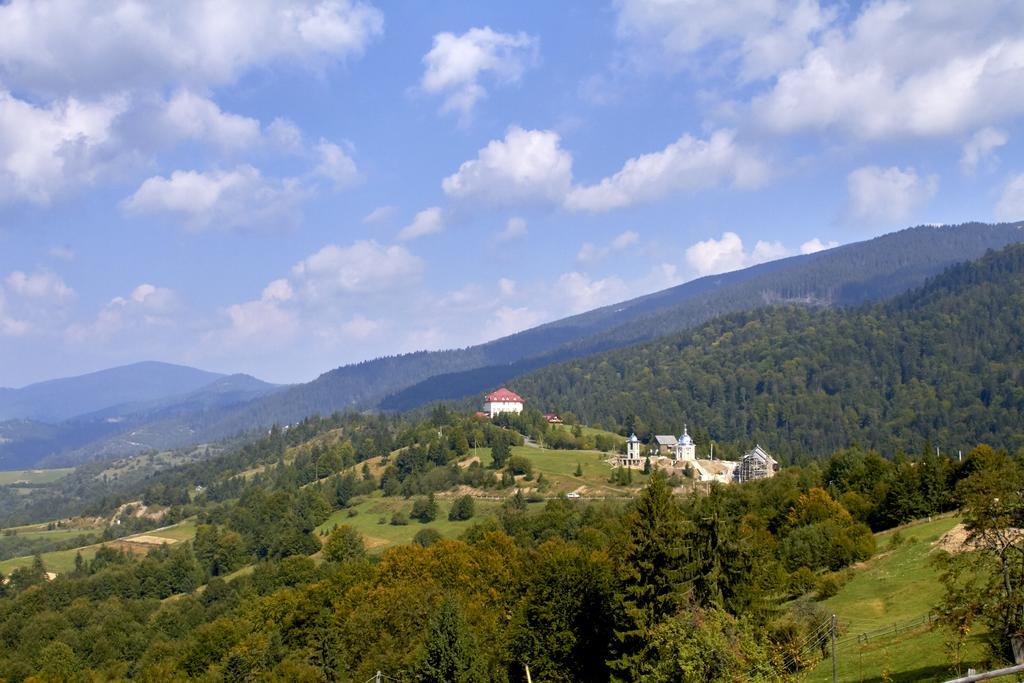 Kamyanka Hotel Mizhhirya  Kültér fotó