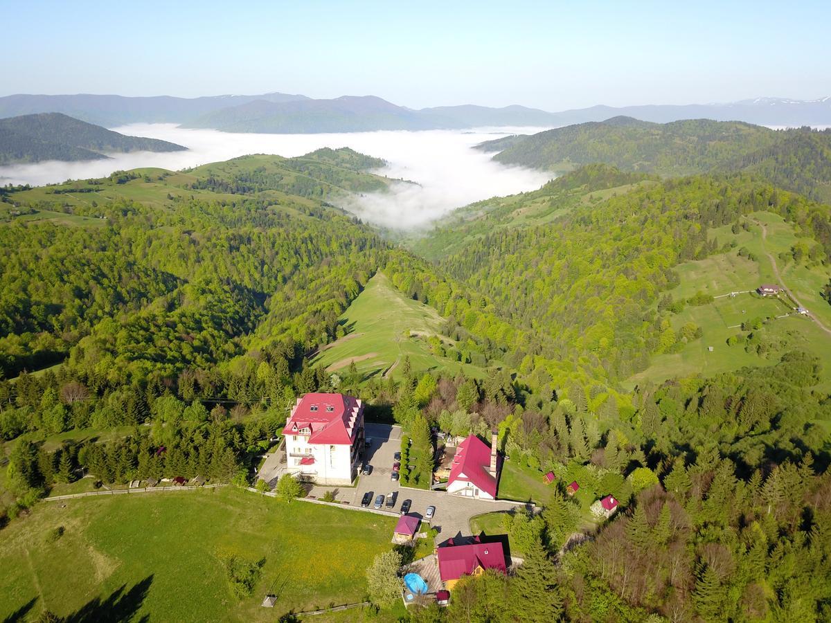 Kamyanka Hotel Mizhhirya  Kültér fotó